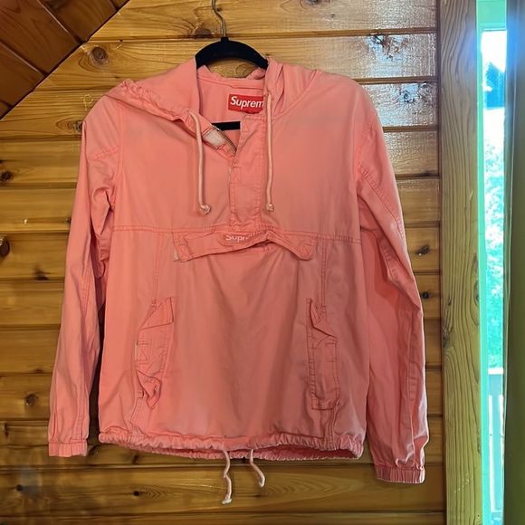 Supreme Jackets & Blazers - 🌵 HP 🌵 Pink Supreme half zip hooded light jacket (authentic)